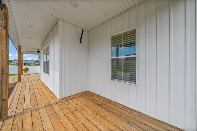 3904 Chapel Hill Rd, Clarksville, TN 37040