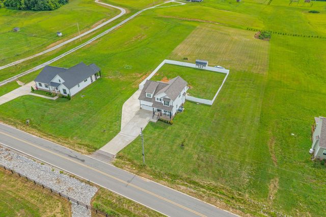 3904 Chapel Hill Rd, Clarksville, TN 37040