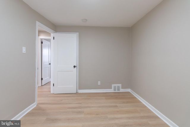 319 COOPER AVE, Oaklyn, NJ 08107