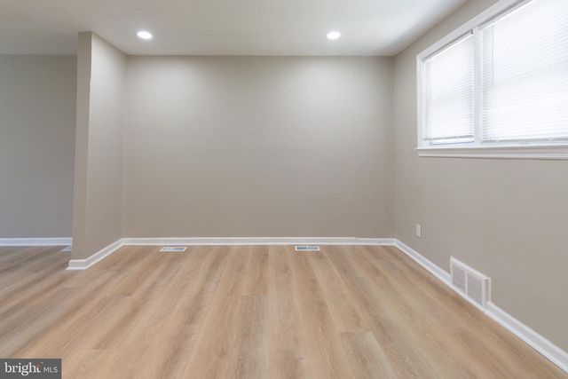 319 COOPER AVE, Oaklyn, NJ 08107