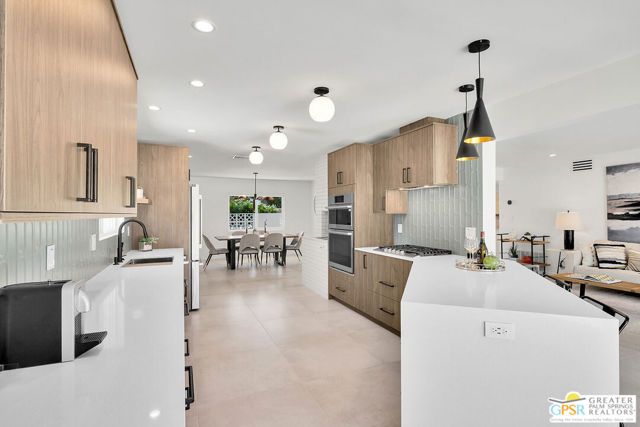 403 N Juanita Drive, Palm Springs, CA 92262