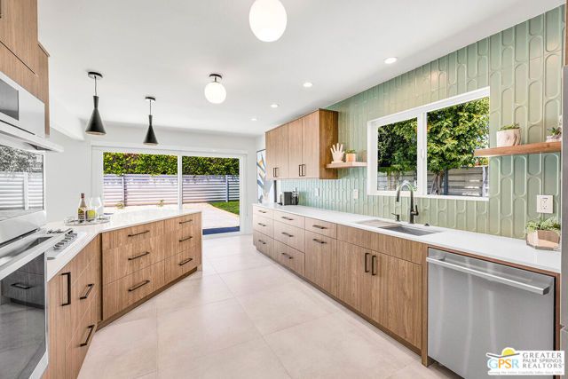 403 N Juanita Drive, Palm Springs, CA 92262