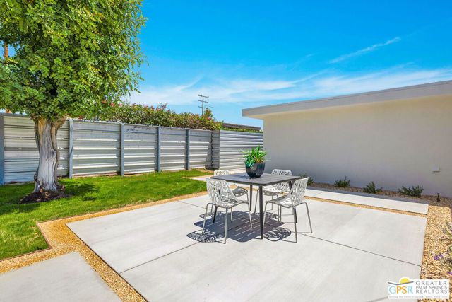 403 N Juanita Drive, Palm Springs, CA 92262