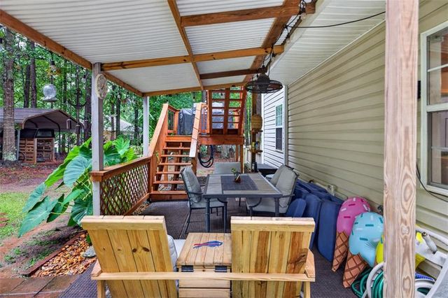 130 Creek Drive, Locust Grove, GA 30248