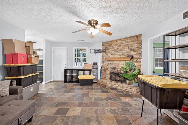 130 Creek Drive, Locust Grove, GA 30248