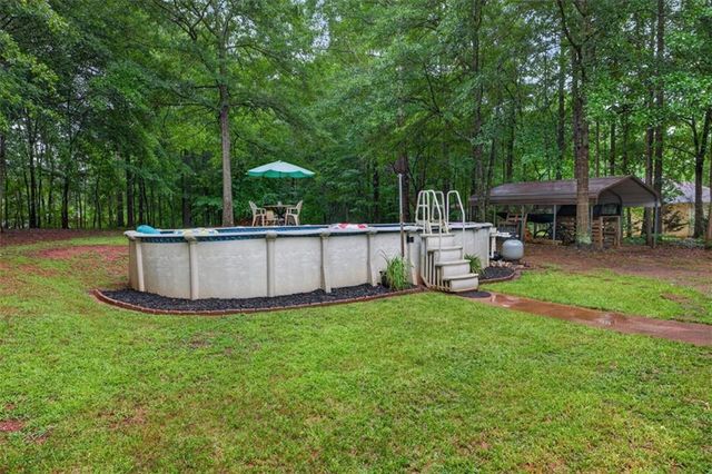 130 Creek Drive, Locust Grove, GA 30248