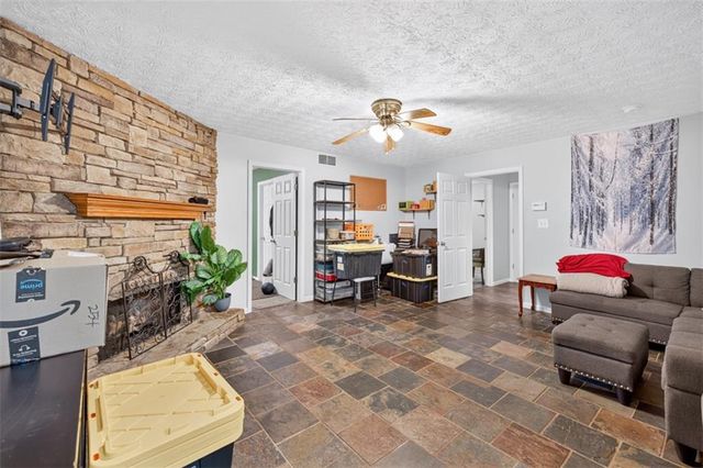 130 Creek Drive, Locust Grove, GA 30248