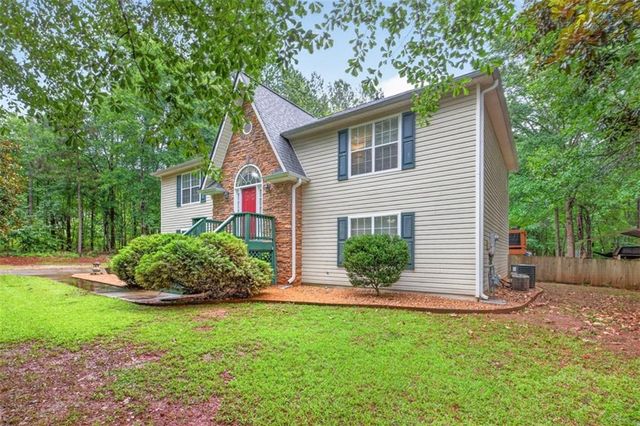 130 Creek Drive, Locust Grove, GA 30248