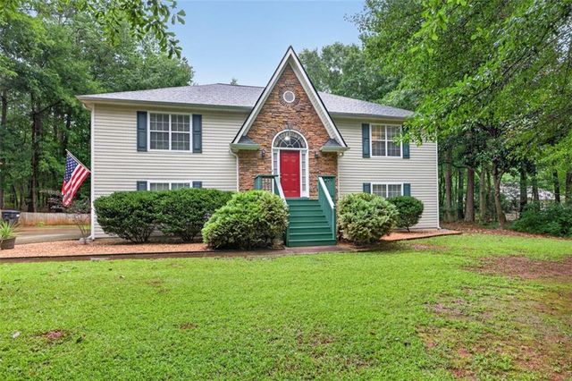 130 Creek Drive, Locust Grove, GA 30248