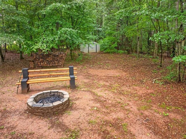 130 Creek Drive, Locust Grove, GA 30248
