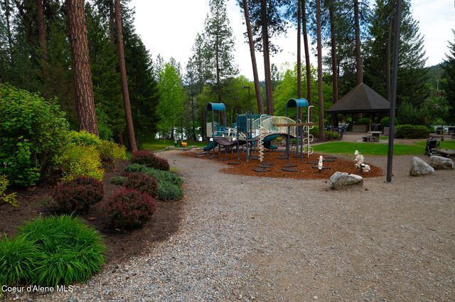 1506 S Riverside Harbor DR, Post Falls, ID 83854