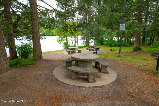 1506 S Riverside Harbor DR, Post Falls, ID 83854