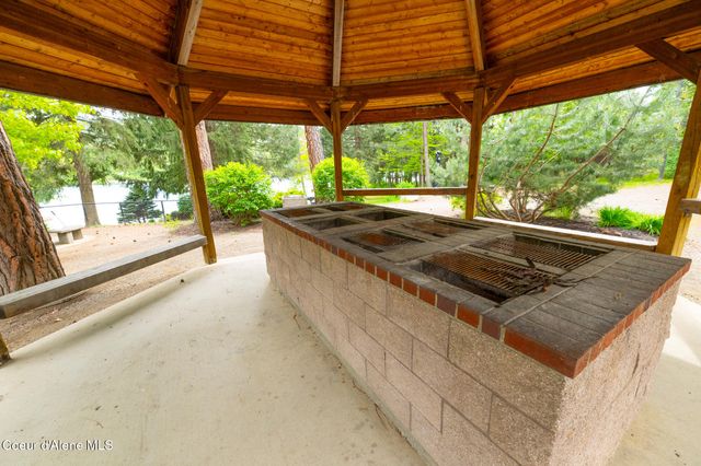 1506 S Riverside Harbor DR, Post Falls, ID 83854