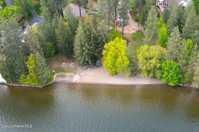 1506 S Riverside Harbor DR, Post Falls, ID 83854