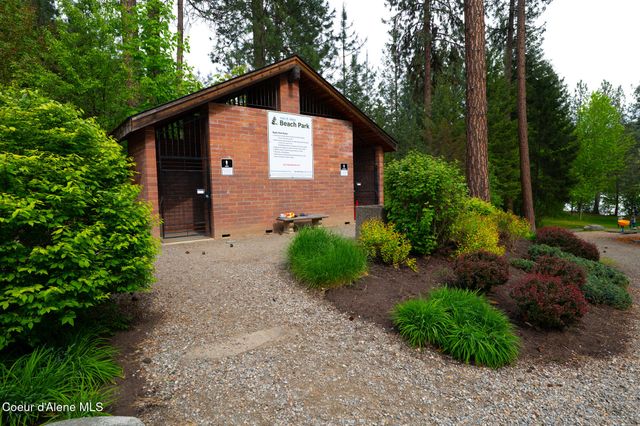 1506 S Riverside Harbor DR, Post Falls, ID 83854