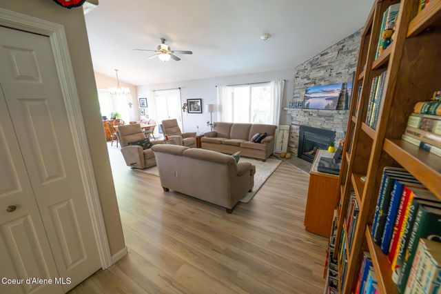 1506 S Riverside Harbor DR, Post Falls, ID 83854