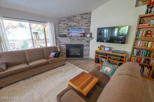 1506 S Riverside Harbor DR, Post Falls, ID 83854