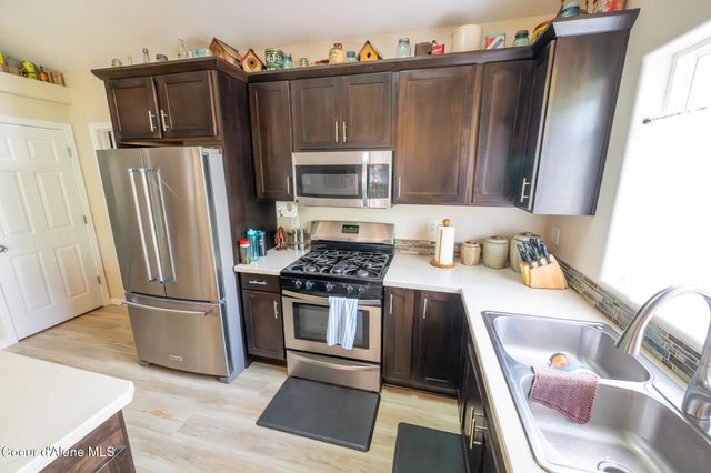 1506 S Riverside Harbor DR, Post Falls, ID 83854