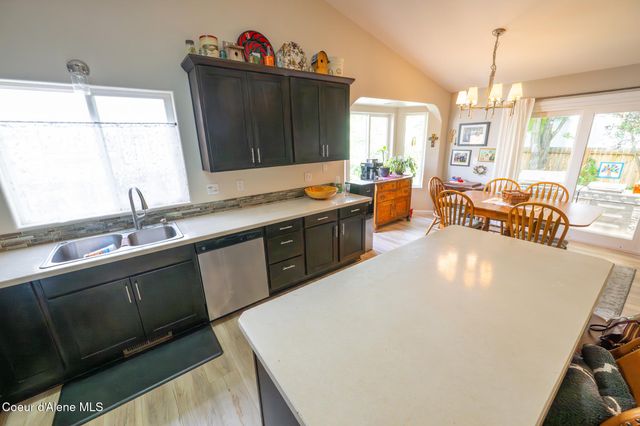 1506 S Riverside Harbor DR, Post Falls, ID 83854