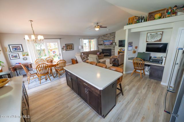 1506 S Riverside Harbor DR, Post Falls, ID 83854