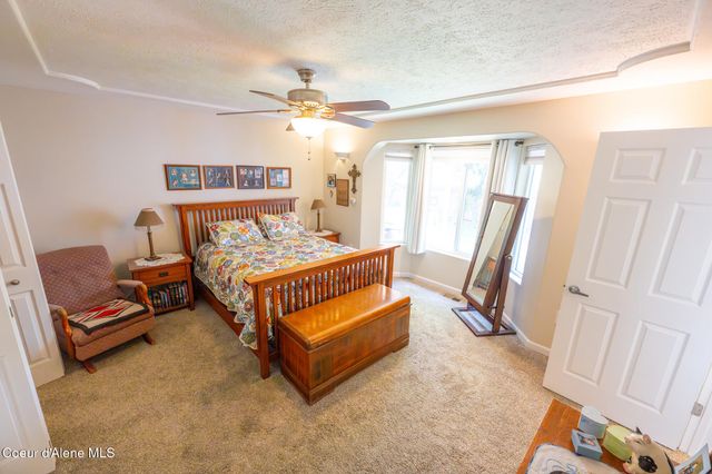 1506 S Riverside Harbor DR, Post Falls, ID 83854