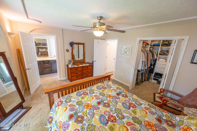 1506 S Riverside Harbor DR, Post Falls, ID 83854
