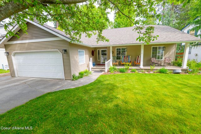 1506 S Riverside Harbor DR, Post Falls, ID 83854