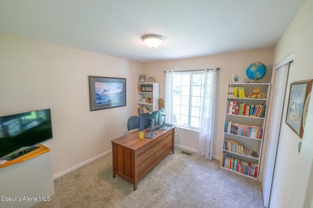 1506 S Riverside Harbor DR, Post Falls, ID 83854