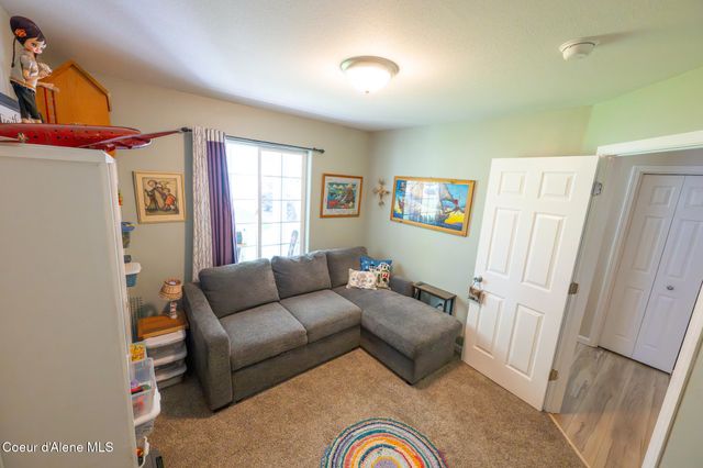 1506 S Riverside Harbor DR, Post Falls, ID 83854