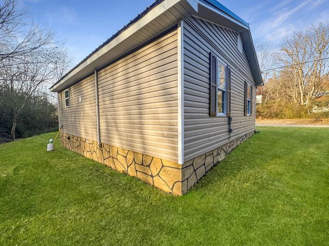 608 Big Rock Rd, Big Rock, TN 37023