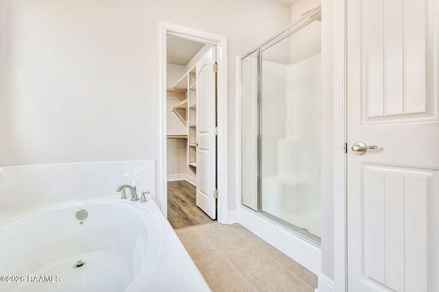 214 Forest Grove Drive, Youngsville, LA 70592