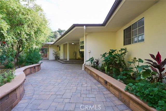 1752 Thurber Place, Burbank, CA 91501