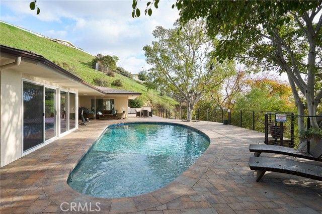 1752 Thurber Place, Burbank, CA 91501