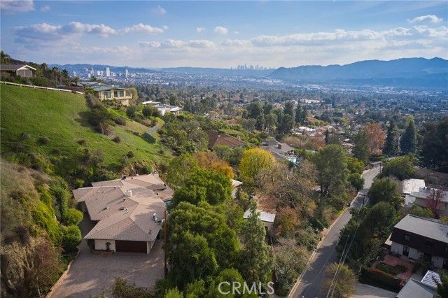 1752 Thurber Place, Burbank, CA 91501