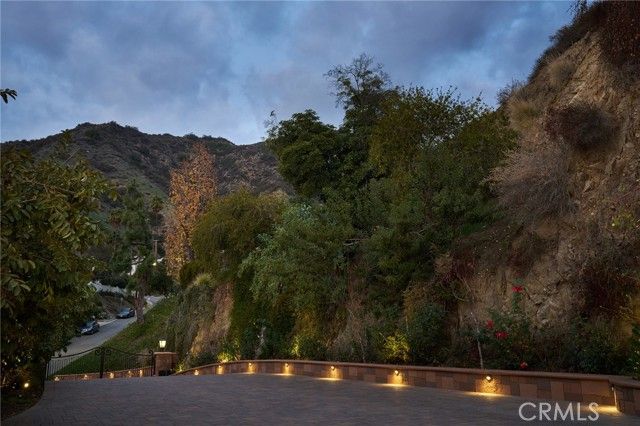 1752 Thurber Place, Burbank, CA 91501