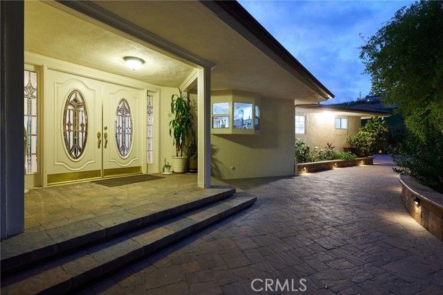 1752 Thurber Place, Burbank, CA 91501