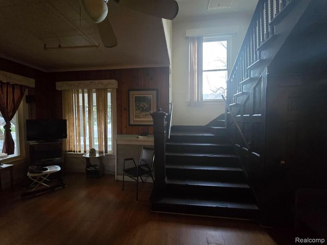 903 E Court Street, Flint, MI 48503