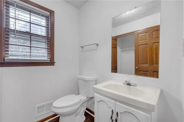 2729 Cheatham NW Court, Acworth, GA 30101