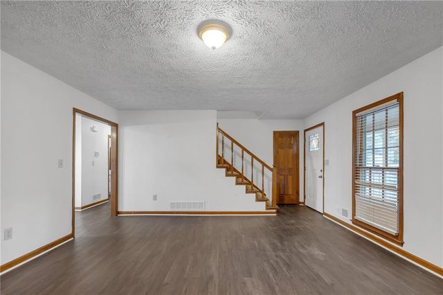 2729 Cheatham NW Court, Acworth, GA 30101