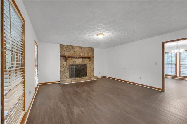 2729 Cheatham NW Court, Acworth, GA 30101