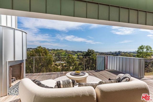 5932 Busch Drive, Malibu, CA 90265