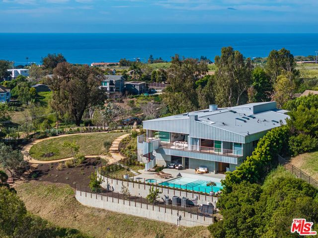 5932 Busch Drive, Malibu, CA 90265