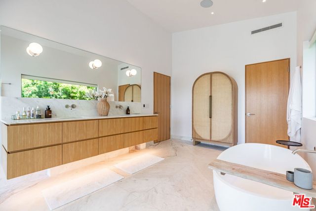 5932 Busch Drive, Malibu, CA 90265