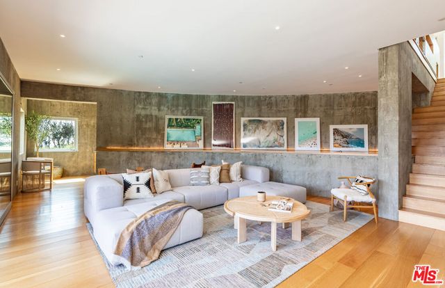 5932 Busch Drive, Malibu, CA 90265