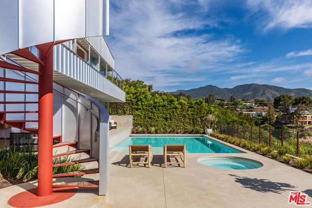 5932 Busch Drive, Malibu, CA 90265