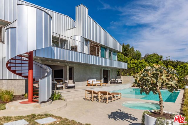 5932 Busch Drive, Malibu, CA 90265