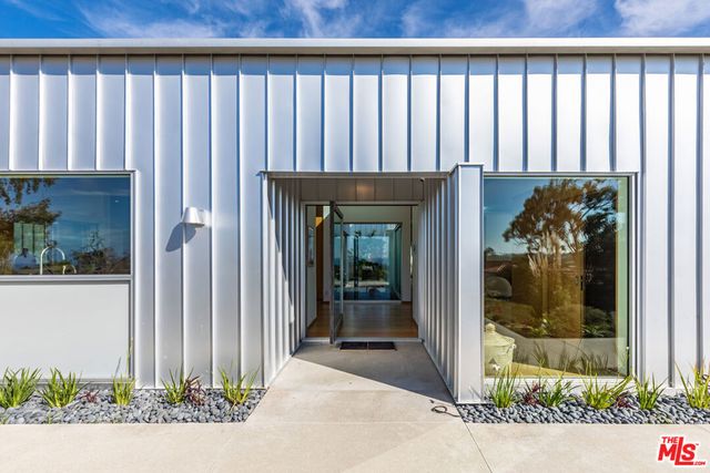 5932 Busch Drive, Malibu, CA 90265