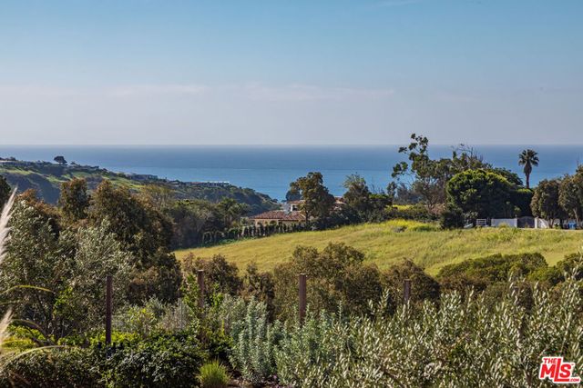 5932 Busch Drive, Malibu, CA 90265