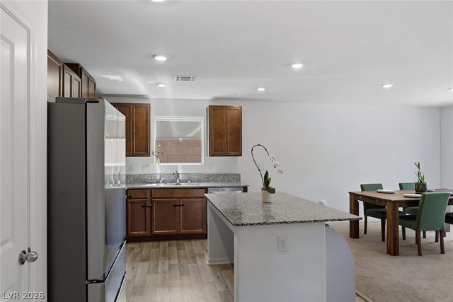 6921 Noche Calida Street, North Las Vegas, NV 89086