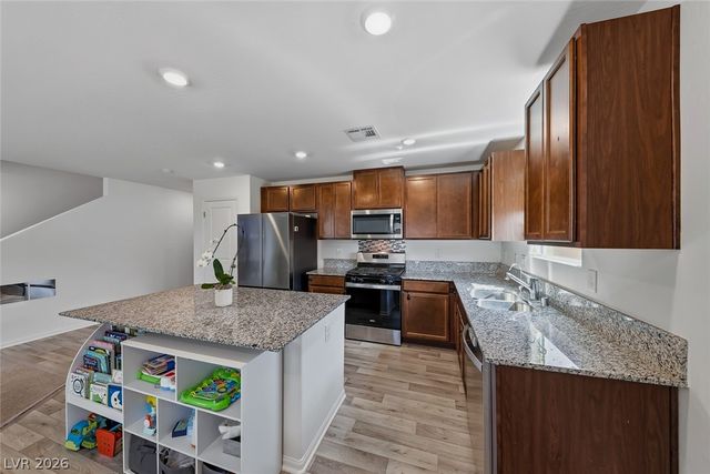 6921 Noche Calida Street, North Las Vegas, NV 89086